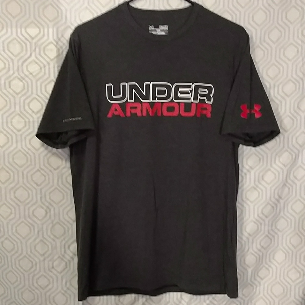 Under Armour T-SHIRT